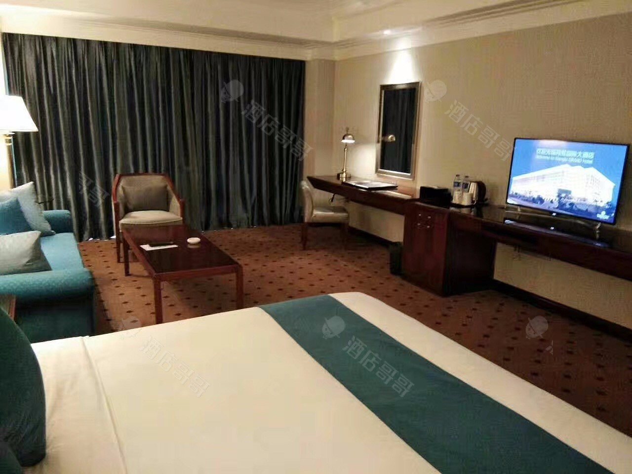 2月12日的下跌是此前波动趋势的延续