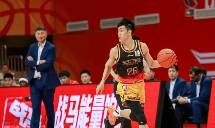 吴羽佳准绝杀助江苏力克广东队