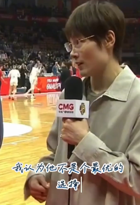 杨力维公开质疑超长集训制度 呼吁女篮改革训练