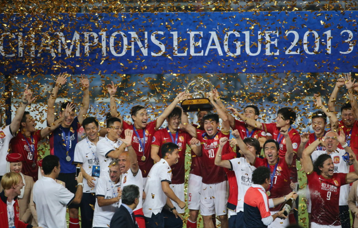 恒大足球奇迹背后的债务深渊：从亚冠冠军到负