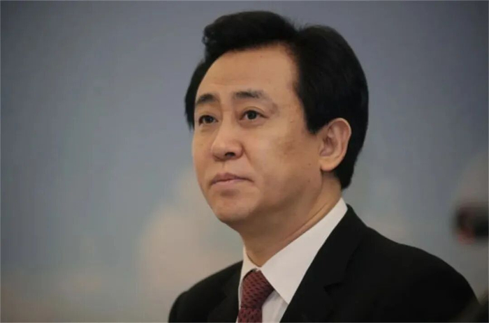 恒大足球奇迹背后的债务深渊：从亚冠冠军到负