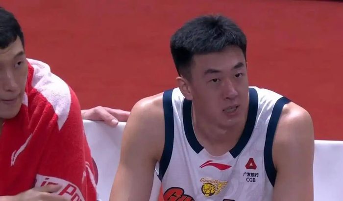 京粤对决后广东男篮阵容或迎大换血 王少杰焦泊